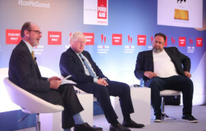 Μπόρις Τζόνσον: «Η επίλυση της κρίσης είναι η προτεραιότητα»