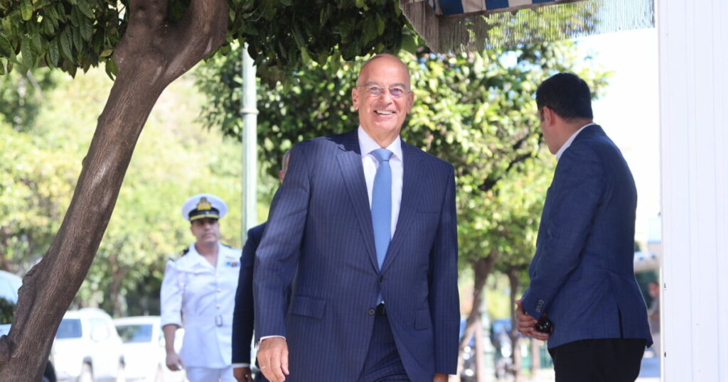 Δένδιας μετά το ΚΥΣΕΑ: Η φρεγάτα Θεμιστοκλής και η φωτογραφία του Πίρι Ρέις