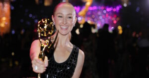 Βραβεία Emmy: Θρίαμβος για τις σειρές «The Studio», «The Pitt» και «Adolescence»