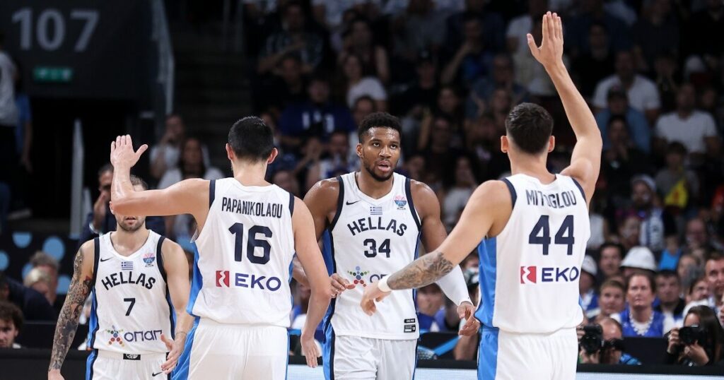 Χάλκινο μετάλλιο για την εθνική μπάσκετ: Ο Κυριάκος Μητσοτάκης εκφράζει την περηφάνια του