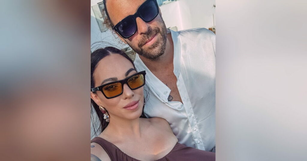 Ευρυδίκη Βαλαβάνη: Ο γάμος της αδερφής της στην Κύθνο 1 Ευρυδίκη Βαλαβάνη: Ο γάμος της αδερφής της στην Κύθνο