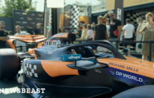 Εντυπωσιακή παρουσία του showcar της McLaren F1 Team στη ΔΕΘ