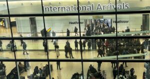 Κυβερνοεπίθεση πλήττει αεροδρόμια στην Ευρώπη: Σοβαρές καθυστερήσεις σε Χίθροου, Βρυξέλλες και Βερολίνο