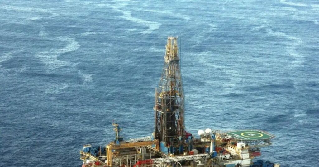 Μητσοτάκης: Η προσφορά Chevron και Helleniq Energy ενισχύει τη γεωπολιτική θέση της Ελλάδας 5 Μητσοτάκης: Η προσφορά Chevron και Helleniq Energy ενισχύει τη γεωπολιτική θέση της Ελλάδας