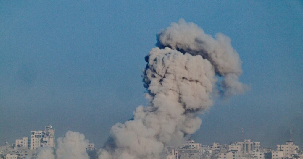 Λωρίδα της Γάζας: Διακοπή τηλεφωνικών γραμμών και ίντερνετ - Εντείνονται οι βομβαρδισμοί του Ισραήλ