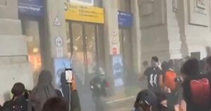 Ιταλία: Βίαιες διαδηλώσεις υπέρ της Παλαιστίνης - Επεισόδια σε σιδηροδρομικούς σταθμούς και λιμάνια
