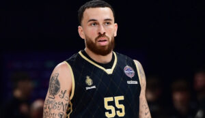 Συνεχίζει στη Μονακό ο Μάικ Τζέιμς