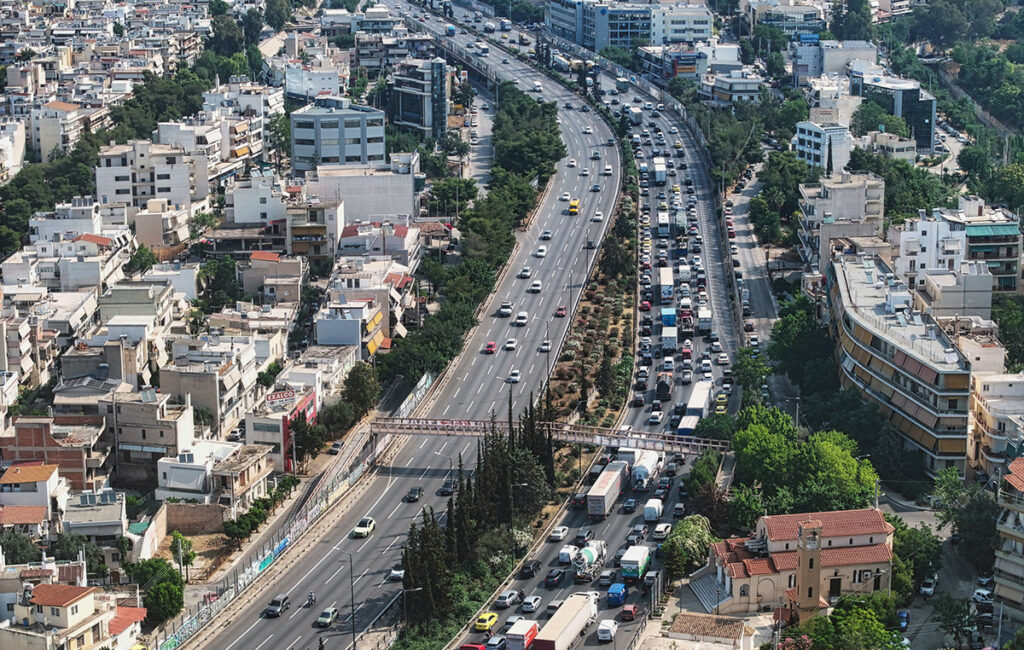 Κίνηση στην Αττική: Χάος στους δρόμους, μποτιλιάρισμα στον Κηφισό