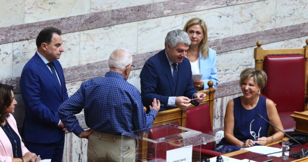 Οδυσσέας Κωνσταντινόπουλος: Δεν συμμετέχω σε πολιτικά παιχνίδια