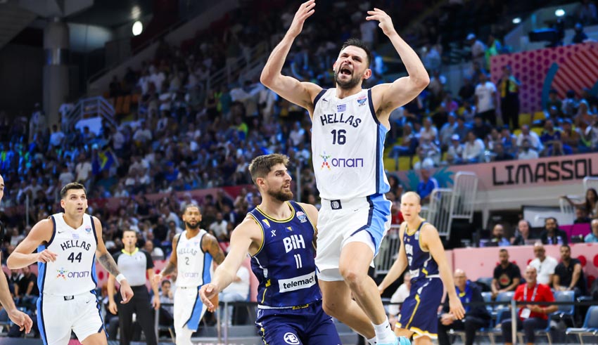 Ο Ολυμπιακός εκφράζει περηφάνια για τον Παπανικολάου