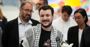 Απέλαση του Μαχμούντ Χαλίλ: Ποιος είναι ο ακτιβιστής στο στόχαστρο του Τραμπ