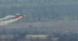 Ουκρανία: Εντυπωσιακή επίθεση από drone κατά ρωσικού ελικοπτέρου Mi-8