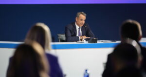 Δημοσκόπηση Interview: Αξιολόγηση μέτρων και πολιτική διαφορά ΝΔ-ΠΑΣΟΚ