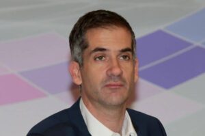 Κριτική Μπακογιάννη για τη Διαχείριση του Λόφου του Στρέφη