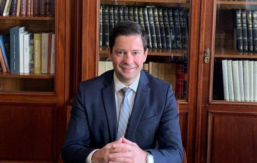 Νέα Επώνυμη Έδρα στο ΕΚΠΑ: Ο Πρύτανης αποκαλύπτει μεγάλη δωρεά 9 Νέα Επώνυμη Έδρα στο ΕΚΠΑ: Ο Πρύτανης αποκαλύπτει μεγάλη δωρεά
