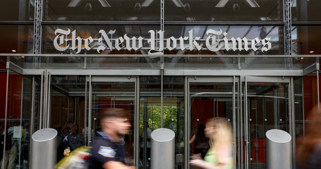 Η CEO των New York Times απαντά στον Τραμπ: Η εταιρεία δεν θα υποχωρήσει