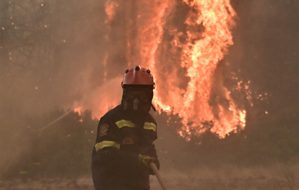 Φωτιά στη δασική περιοχή του Εξαμίλι Λαγκαδά – κινητοποίηση δυνάμεων