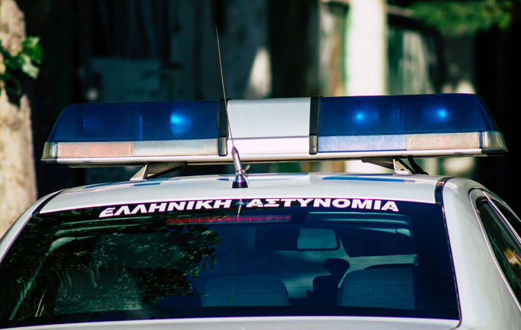 Αστυνομικοί παρενέβησαν για να σώσουν γυναίκα στον Πύργο Ηλείας