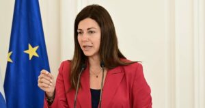 Σοφία Ζαχαράκη: Οι Πανελλήνιες Εξετάσεις παραμένουν - Από το 2029 θα υπολογίζονται οι βαθμοί και των τριών τάξεων του Λυκείου