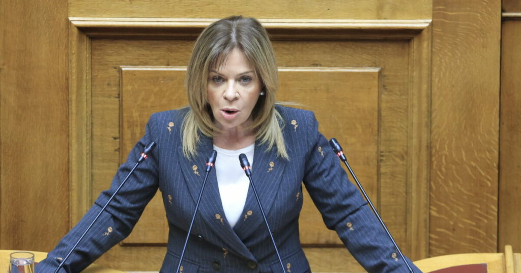 Χριστίνα Σταρακά: Η πορεία μου και οι προκλήσεις στην πολιτική