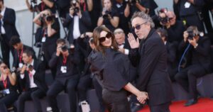 Χωρισμός Μόνικα Μπελούτσι και Τιμ Μπάρτον: Ένα τέλος σαν ταινία