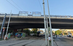 Τραγωδία στο Μεταξουργείο: Προαστιακός συρμός παρέσυρε πεζό