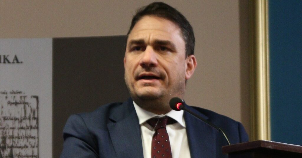 ΠΑΣΟΚ - Τσουκαλάς: «Η κυβέρνηση Μητσοτάκη απέτυχε στο δημογραφικό και τη στέγαση»