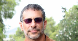 Γιώργος Χρανιώτης: Οι προκλήσεις της πατρότητας και τα λάθη των γονιών