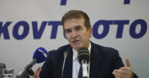 Μήνυση του Μιχάλη Χρυσοχοΐδη κατά μαστροπού που εκφόβιζε θύματα