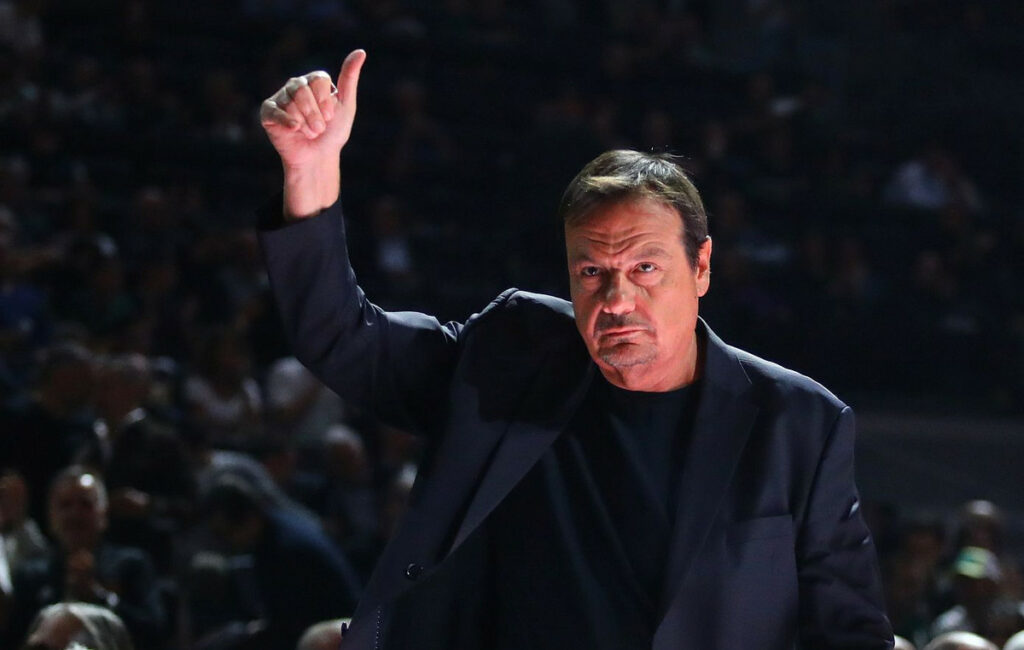 Αταμάν: Σοβαρός τραυματισμός του Χολμς – Θα απουσιάσει για περίπου ένα μήνα