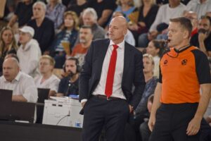 Ομπράντοβιτς: «Δεν θα ήταν σωστό να απομακρύνω τον Σφαιρόπουλο»