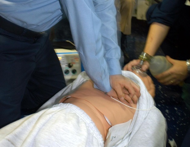 Νέες κατευθυντήριες γραμμές CPR για αντιμετώπιση πνιγμού και υπερδοσολογίας οπιοειδών