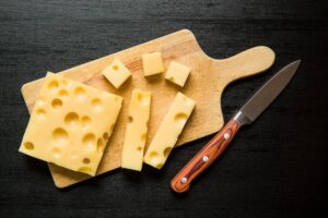 Η κατανάλωση τυριού μπορεί να βοηθήσει στην πρόληψη της άνοιας