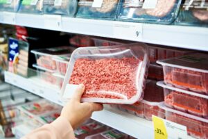 Σύνδεση E. coli σε κρέατα με χιλιάδες λοιμώξεις του ουροποιητικού