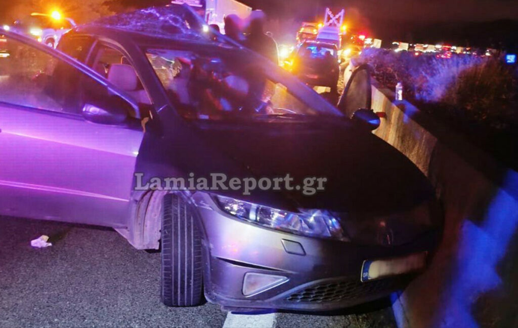 Σοβαρό τροχαίο στην Αθηνών – Λαμίας: Νταλίκα παρέσυρε αυτοκίνητο