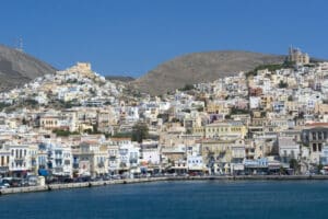 Παραίτηση δύο κοινοτικών συμβούλων στην Ερμούπολη