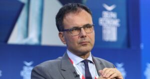 Η Μεγάλη Επιστροφή: Νέο βιβλίο του Αλέξη Πατέλη για την οικονομική σταθερότητα της Ελλάδας