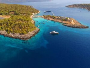 Ο Δήμαρχος Αγκιστρίου και η περιουσία του