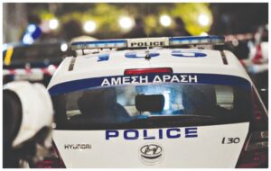 Εμπρηστική επίθεση σε έκθεση αυτοκινήτων στη Νέα Φιλαδέλφεια