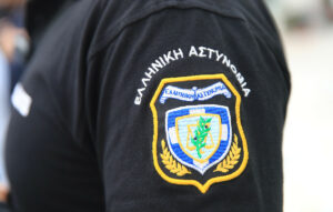 Αστυνομικός εκτός υπηρεσίας έσωσε γυναίκα από τον σύζυγό της στην Κρήτη