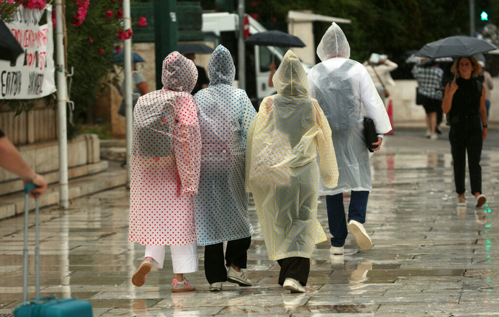 Διπλή κακοκαιρία: Πότε θα βρέξει στην Αττική – Προβλέψεις για τον καιρό του Αγίου Δημητρίου