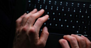Καλιφόρνια: Ρυθμιστικοί κανόνες για τα chatbots λόγω αυτοκτονιών εφήβων