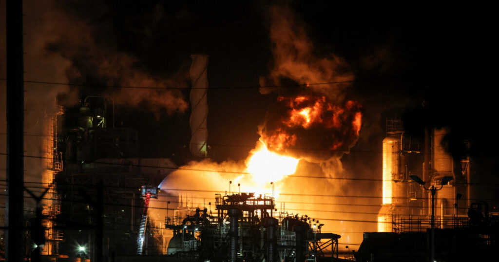 Μεγάλη φωτιά σε διυλιστήριο της Chevron στην Καλιφόρνια
