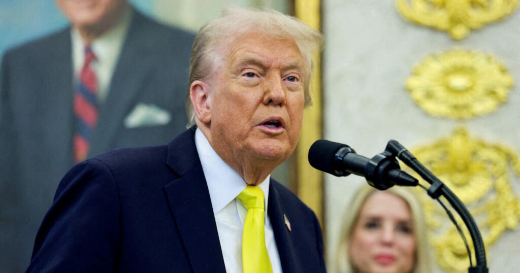 Δημοτικότητα Ντόναλντ Τραμπ: Στο χαμηλότερο σημείο της θητείας του