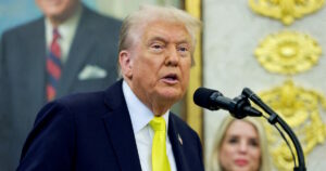 Δημοτικότητα Ντόναλντ Τραμπ: Στο χαμηλότερο σημείο της θητείας του