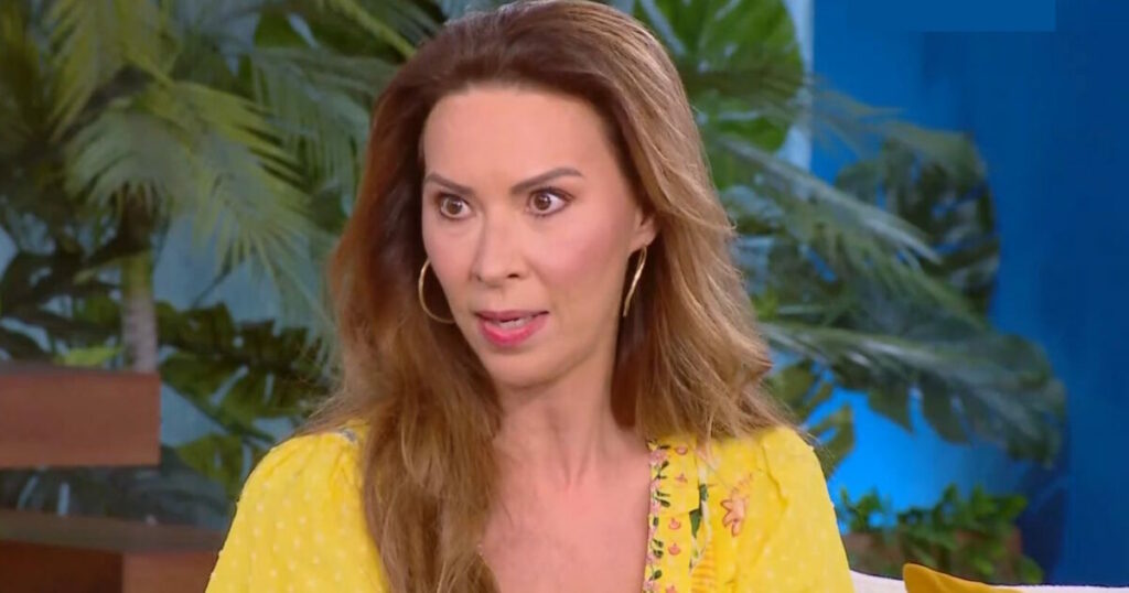 Δώρα Χρυσικού: «Ως γυναίκα χωρίς μήτρα, βιώνω χλευασμό»