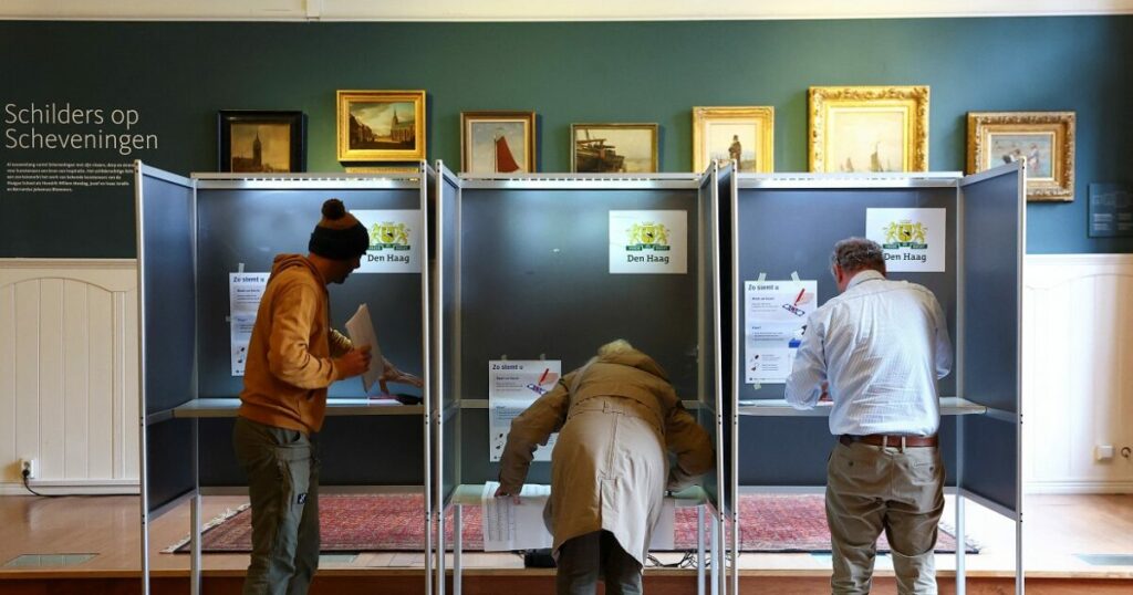 Φιλοευρωπαϊκό κεντρώο κόμμα D66 προηγείται στις εκλογές στην Ολλανδία