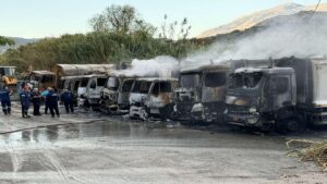 Ενοχή κατηγορουμένων για εμπρησμό απορριμματοφόρων στο Μαλεβίζι