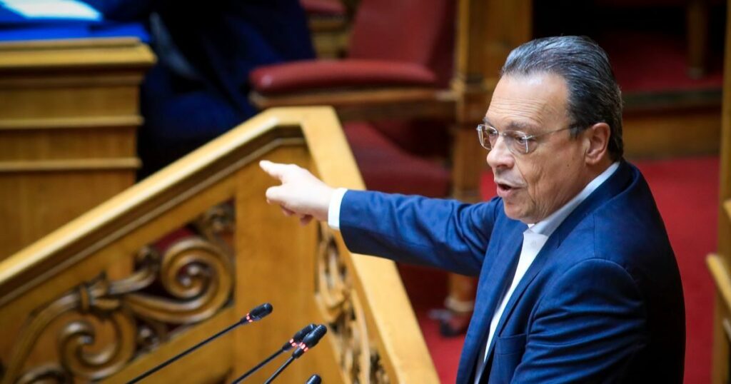 ΣΥΡΙΖΑ: Αντίκτυποι της αντιπαράθεσης Φάμελλου με Μητσοτάκη στη Βουλή