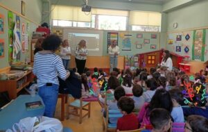 Επισκέψεις σε σχολεία για την Παγκόσμια Ημέρα Αδέσποτων Ζώων
